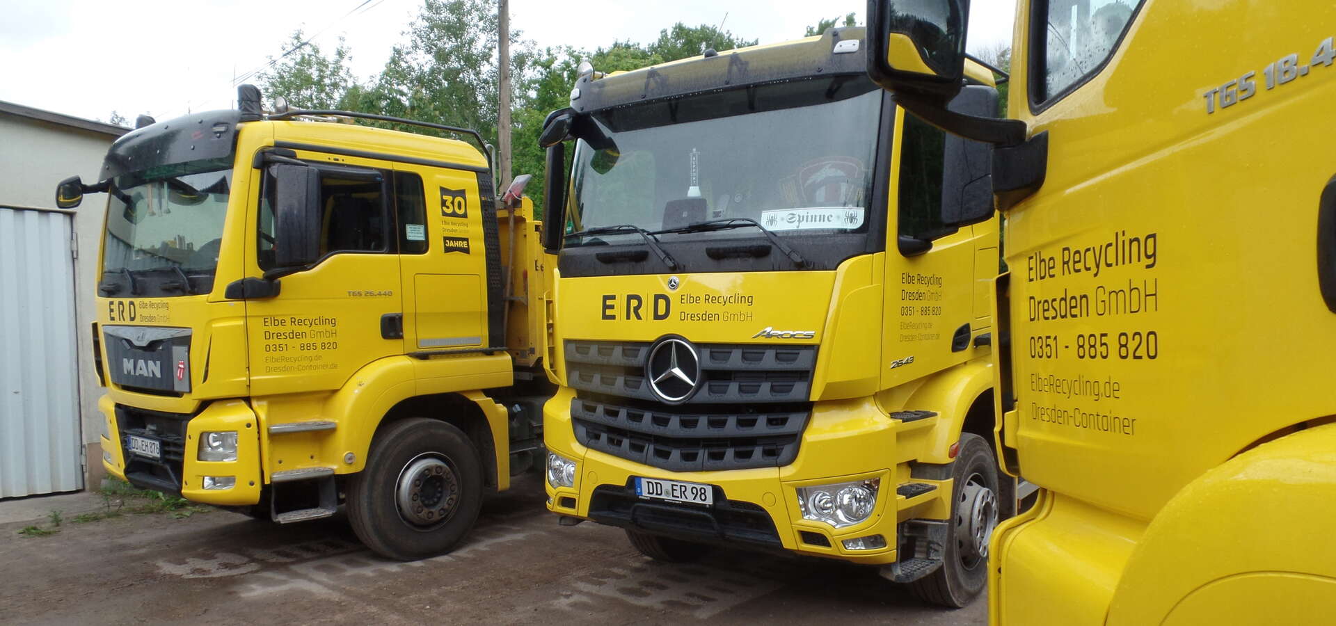 Firmenfahrzeuge Elberecycling Dresden - LKW